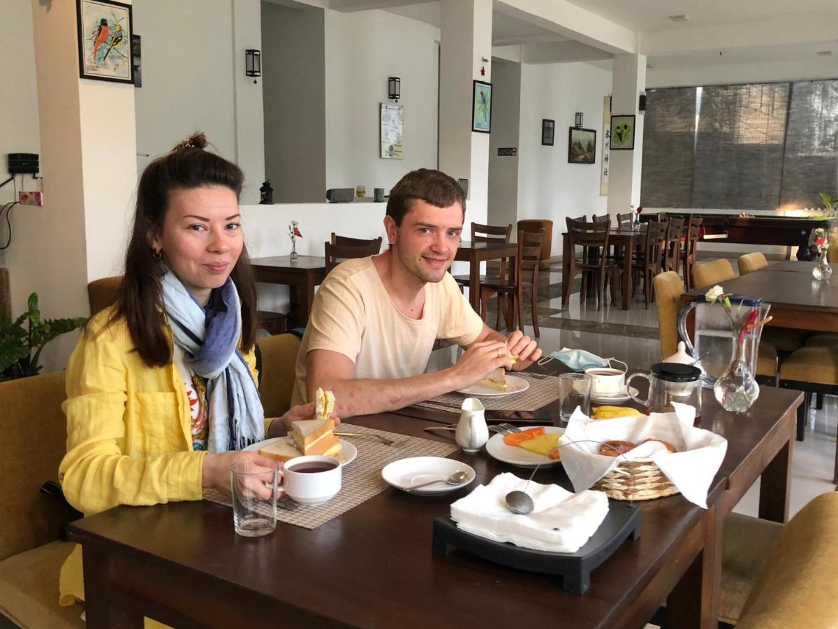 Kandy Rivers Edge Nature Resort Bagian luar foto