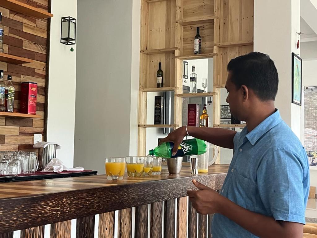 Kandy Rivers Edge Nature Resort Bagian luar foto