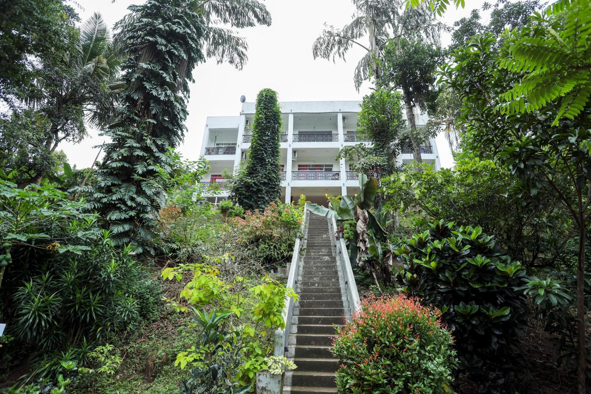Kandy Rivers Edge Nature Resort Bagian luar foto